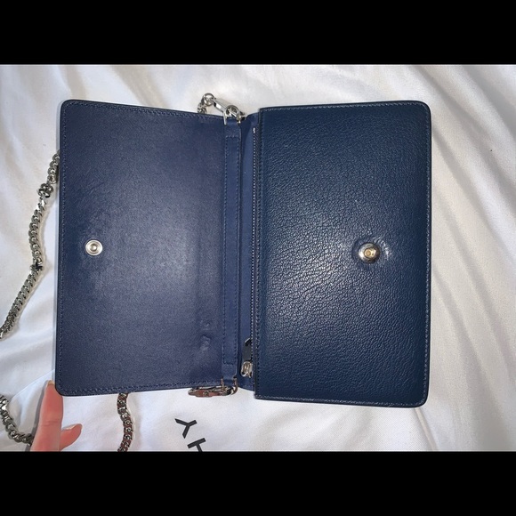 Authentic Givenchy WOC - Picture 2 of 3